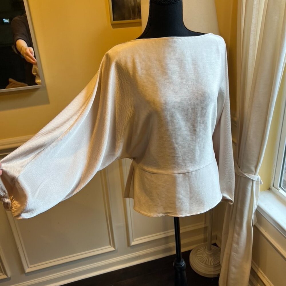 H&M Textured Cream Peplum Blouse Dolman Sleeve Size M